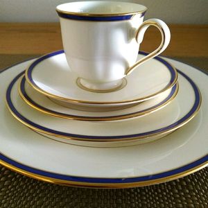 Fine China Dinnerware and serving bowl